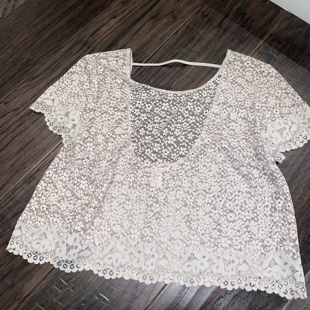 Cute shirt V Secret - Picture 2 of 2